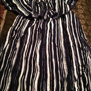 Faded Glory bohemian ruffle sleeve top